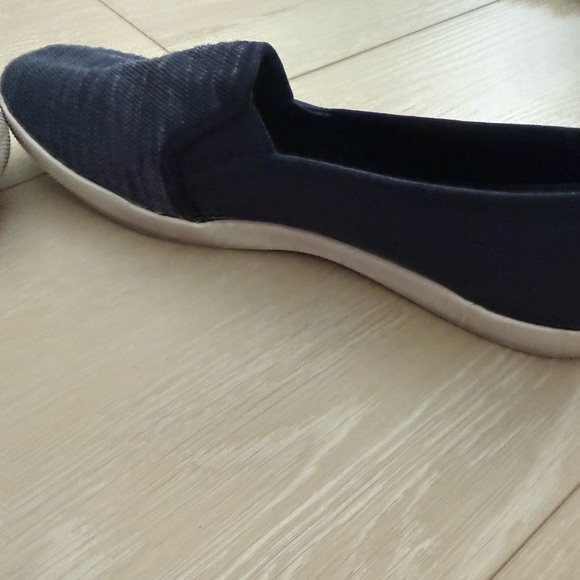 Nautica Navy Blue Slip On Shoes - Picture 6 of 8